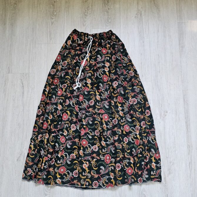 Langer Rock im Boho-Stil mit Blumen – Baumwolle – Für Damen – Design 53