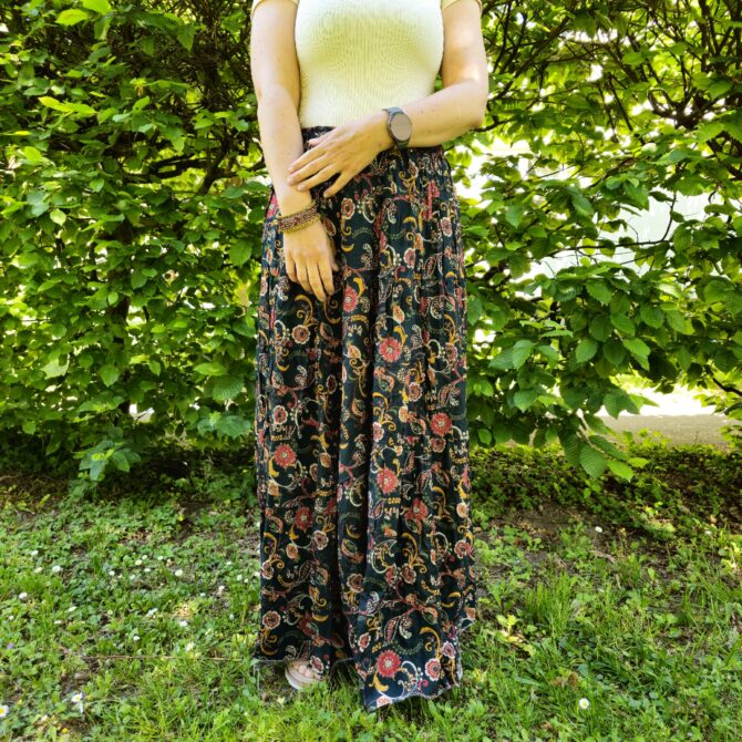 Langer Rock im Boho-Stil mit Blumen – Baumwolle – Für Damen – Design 53 - Image 4