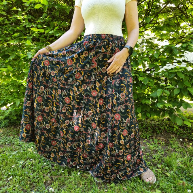Langer Rock im Boho-Stil mit Blumen – Baumwolle – Für Damen – Design 53 - Image 3