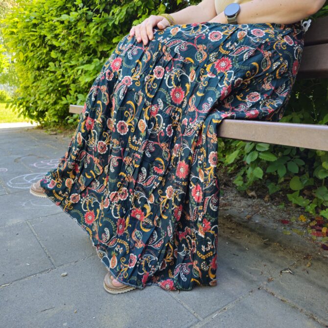 Langer Rock im Boho-Stil mit Blumen – Baumwolle – Für Damen – Design 53 - Image 2